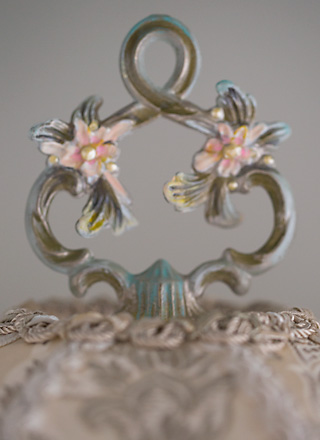 Shabby Chic Antique Finial