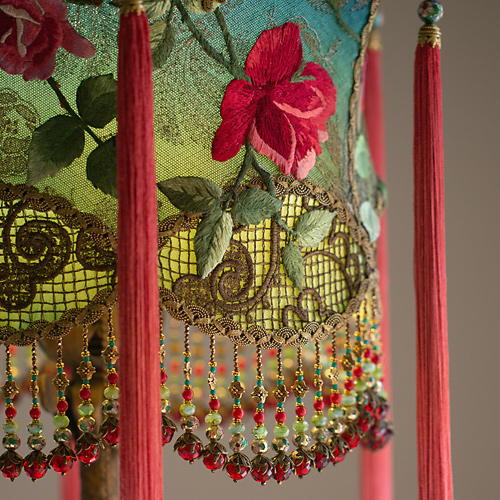 Hong Kong Lantern with Red Roses  detail