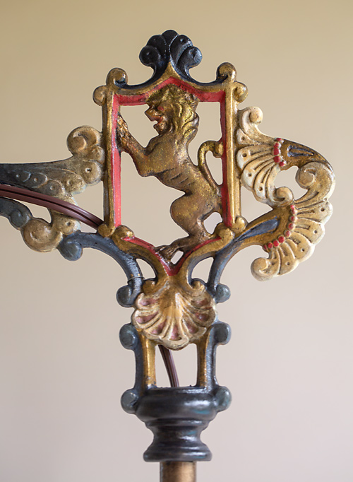 finial detail