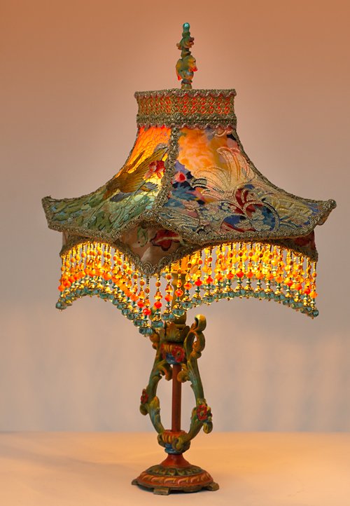 lamp base detail