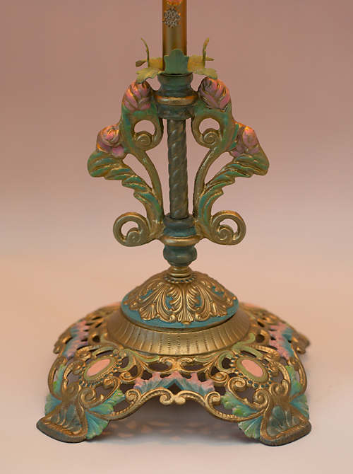 lamp base detail